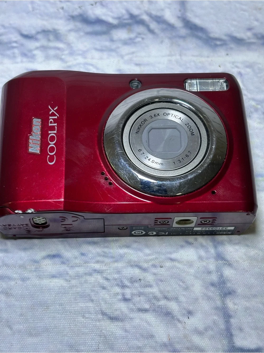 Nikon coolpix l20